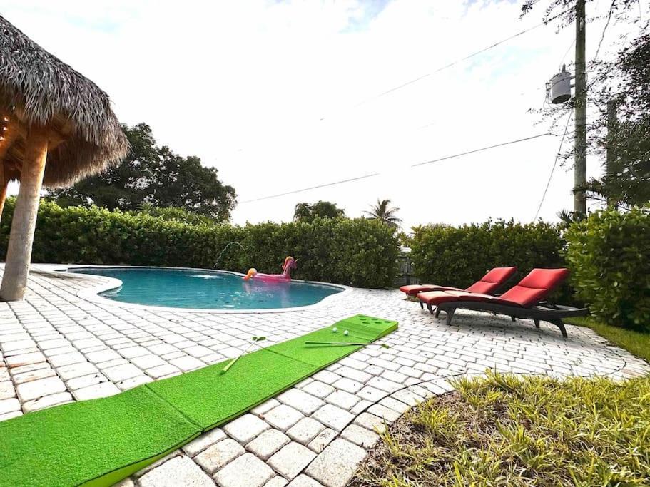 Cozy Home With Pool 1 Mile From The Beach Deerfield Beach Exterior photo